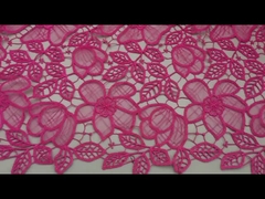 Fushciaの化学花の刺繍のレースの生地119CMの幅