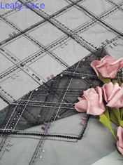 3D Merrowedの化学レースの生地軽量ポリエステル刺繍ヤーンは染まった