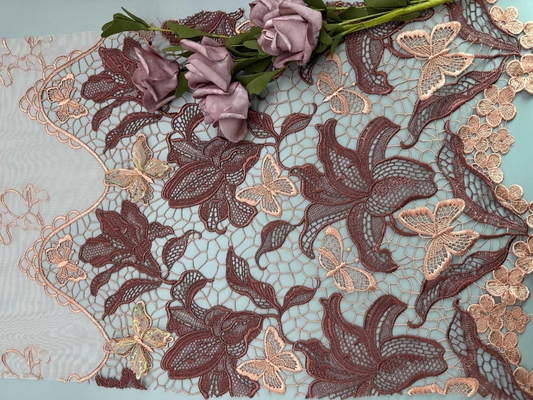 129CMの女性のための3D蝶刺繍の生地は服を着る
