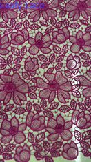 Fushciaの化学花の刺繍のレースの生地119CMの幅