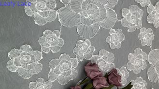ヴィンテージ スタイル 刺身 蕾の布 3D 花の白いツール 蕾の花嫁の結婚式プロジェクト
