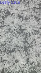 白い花色の蕾の布 衣装用 網状 敷き布団 繊細 な 刺身 繊細 な 刺身