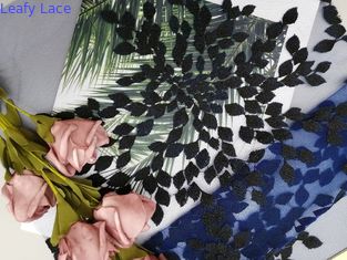 女の子の服のための優美なロイヤル ブルーの刺繍3Dの花のレースの生地