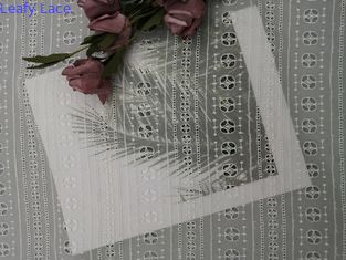 絹の刺繍されたアイレット生地100ヤードの