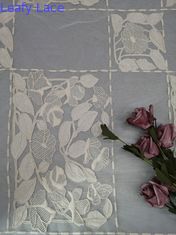 ベージュ綿の刺繍によって束ねられる生地のベッドの花のテュルの布