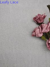 プリーツをつけられたテュルの網ホイルはテュルのレースを微かに光らせる生地を印刷した