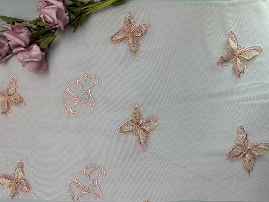 129CMの女性のための3D蝶刺繍の生地は服を着る