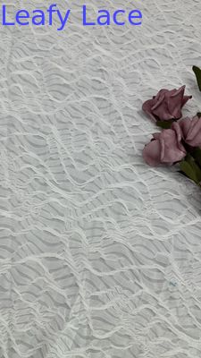 メッシュ 蕾の布 白いグリッド 編み物 空っぽ 贅沢 夏のパーティードレス