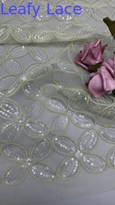 四つ葉のクローバー スパンコール刺繍生地 ガウン用 呼吸する女性のウェディングドレス