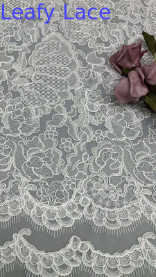 手作りのフローラル刺繍、レースに施された芸術的なディテール、チュールメッシュ生地、ウェディングドレス用