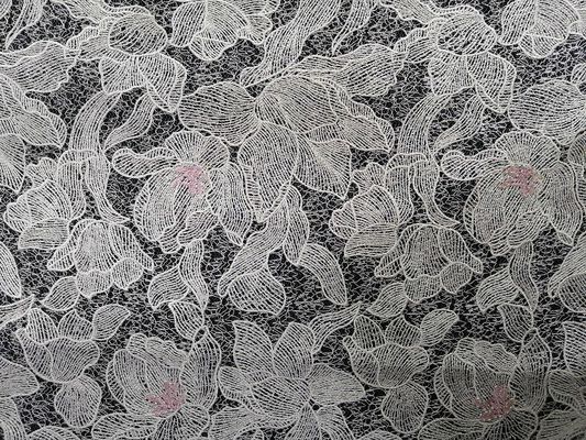 テーブルクロス ピンクのビーズの刺繍の生地80ヤードの