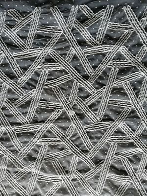 女性のためのGarment Fabric Lace白い3Dアップリケ刺繍の生地