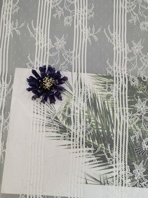 ブラウスの刺繍のフランスの花ポリエステル レースのトリムの生地