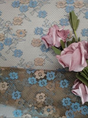 145CMのDress LaceブラウンColor小さい花の刺繍されたレースの生地の女性