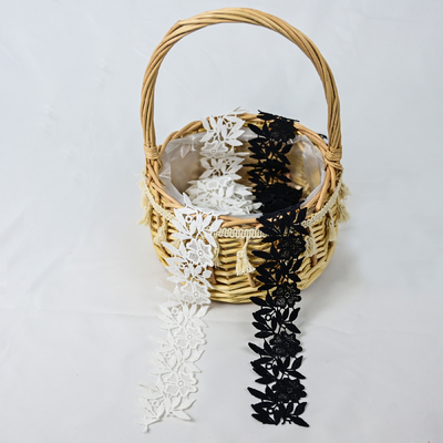 2.3"は黒いポリエステル レースのトリム衣服のための端のリボンのかぎ針編みの刺繍をスカラップで仕上げた
